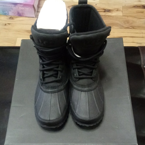 Uggs main image 4